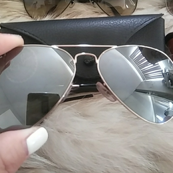 Authentic Ray-Ban aviators selling SEPARATELY - Picture 2 of 5